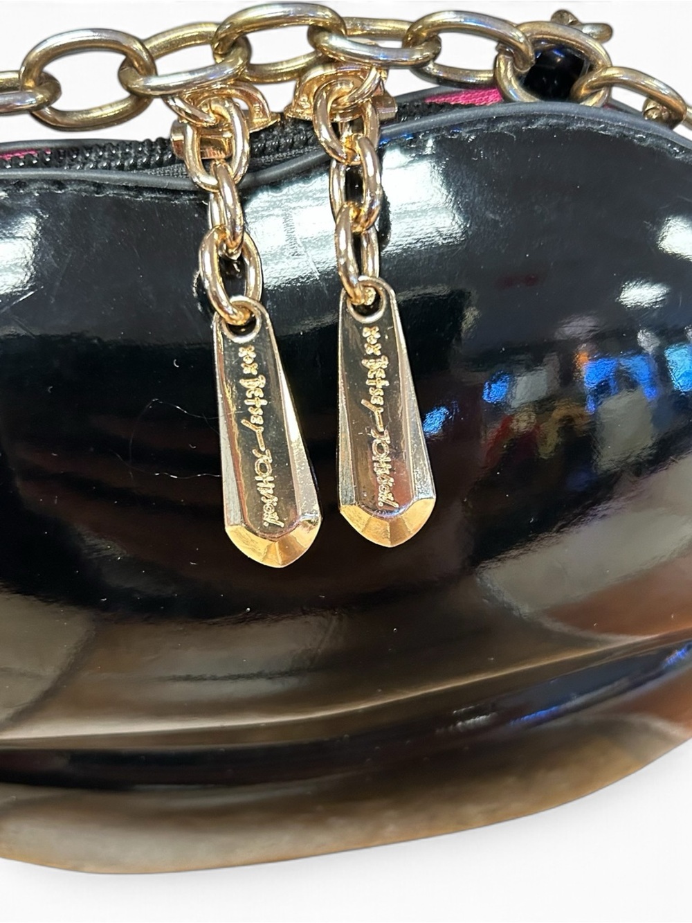Betsey Johnson Black Patent Lip-Shaped Bag - Picture 7 of 7